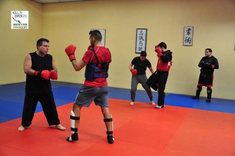 Gimnàs Pantiquet, Club Esportiu Pantiquet,Mollet del Vallès,Barcelona, tel. 935937750, Wu Shu arte marcial
