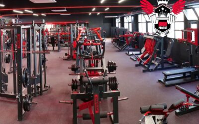 Gimnasio profesional con ambiente de club Iron Project Mollet